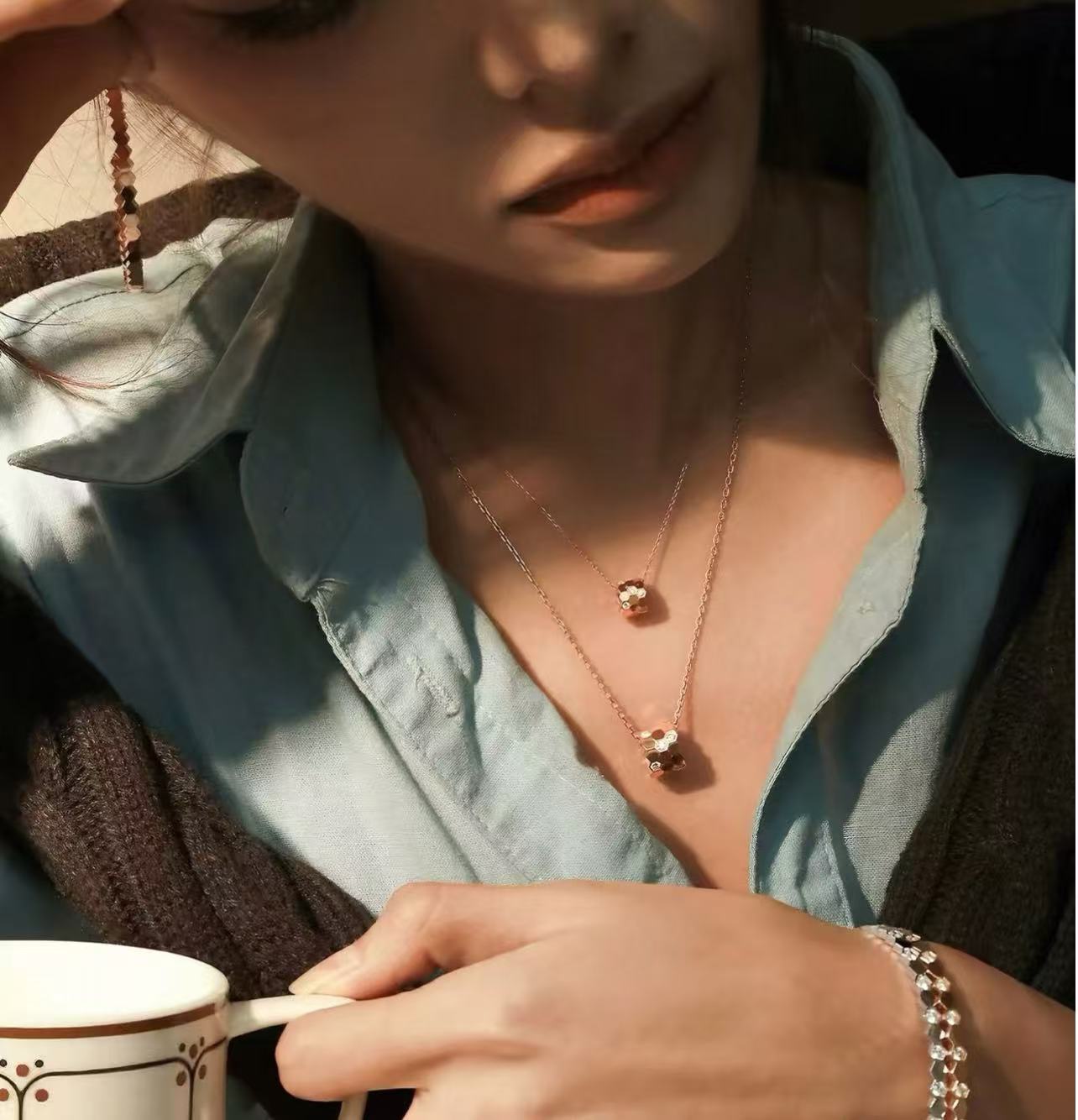 Aurora | Geometric Honeycomb Pave Cylinder Necklace