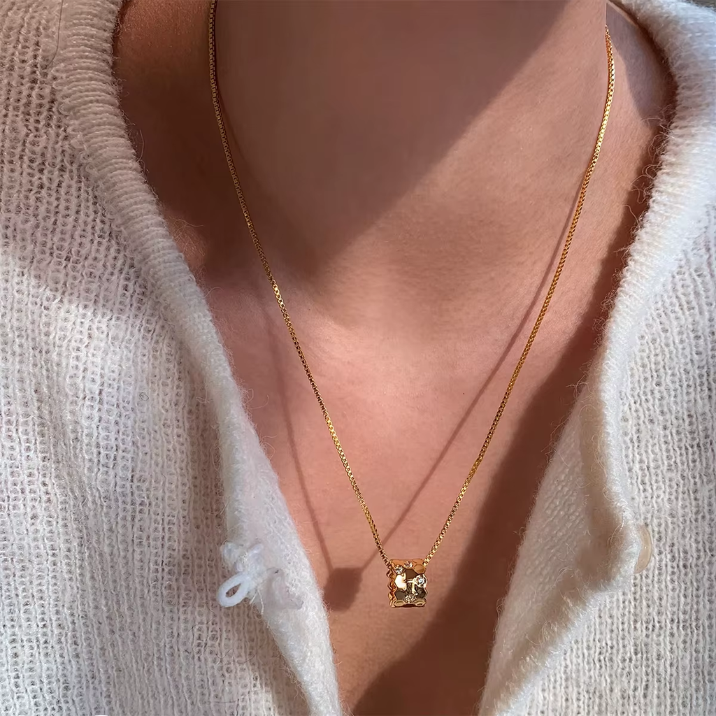 Aurora | Geometric Honeycomb Pave Cylinder Necklace
