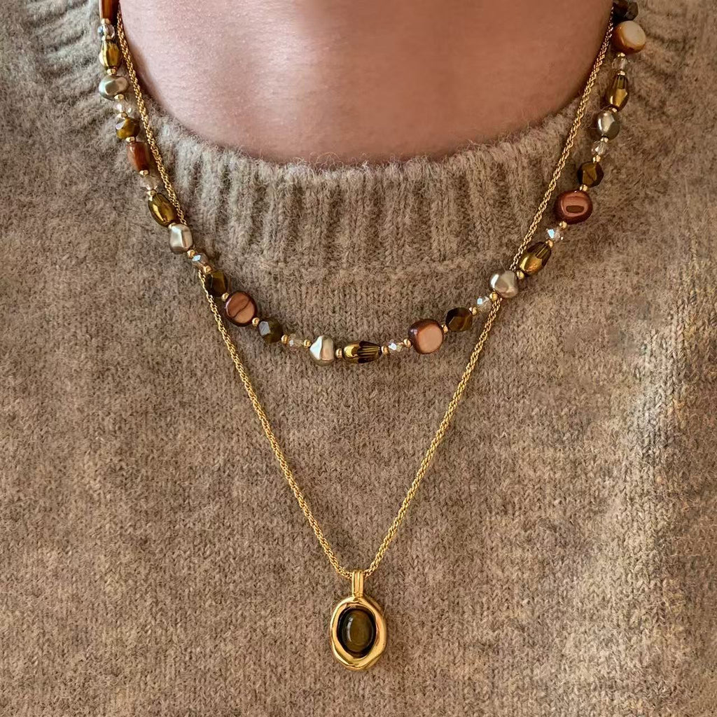 Sienna | Vintage Layered Amber Beaded Pendant Necklace