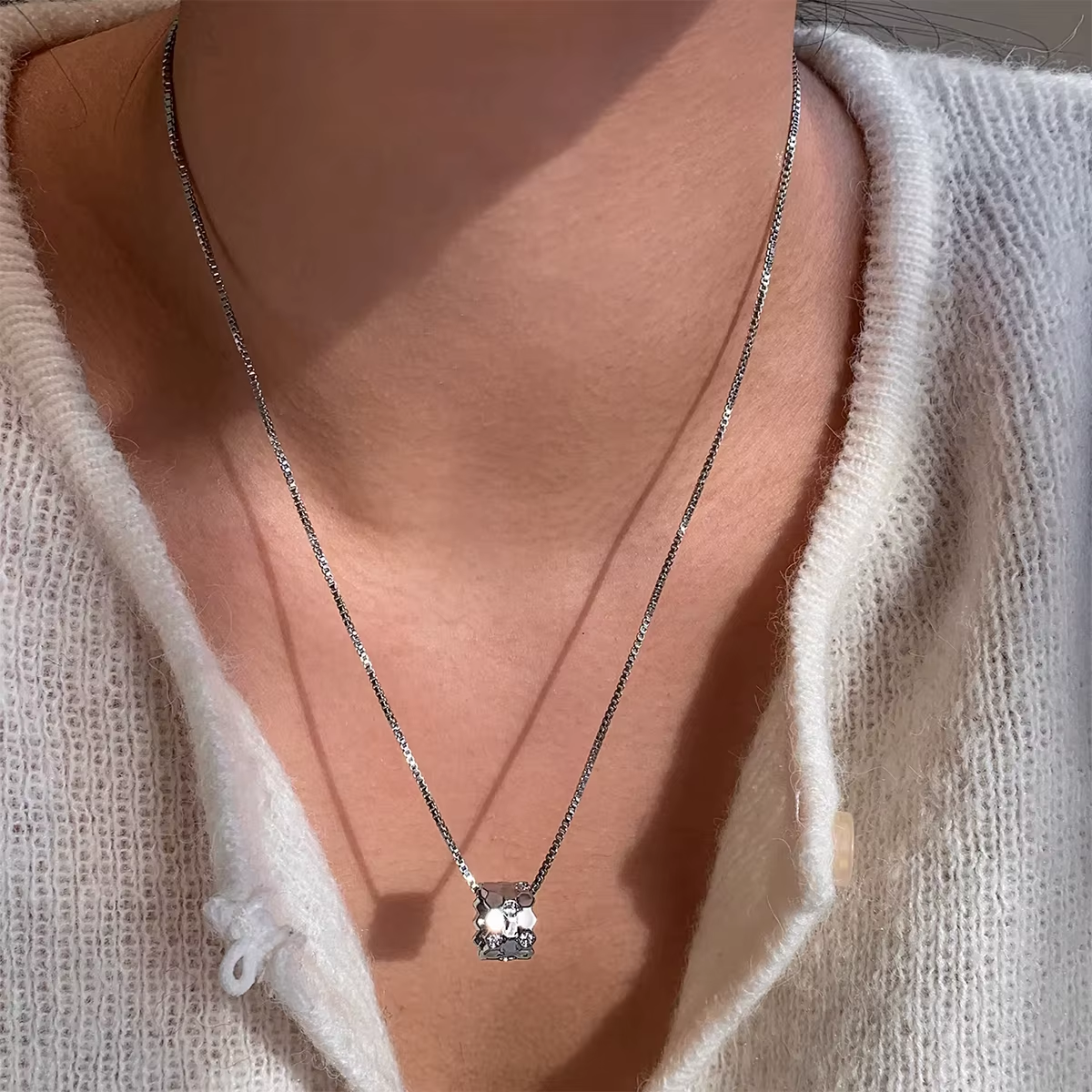 Aurora | Geometric Honeycomb Pave Cylinder Necklace