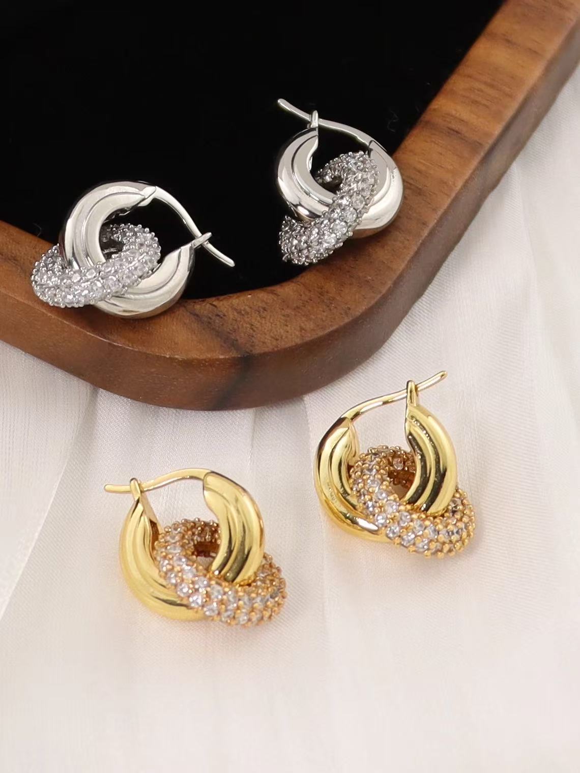 Duo | 2-in-1 Detachable Interlocking Pave Hoop Earrings