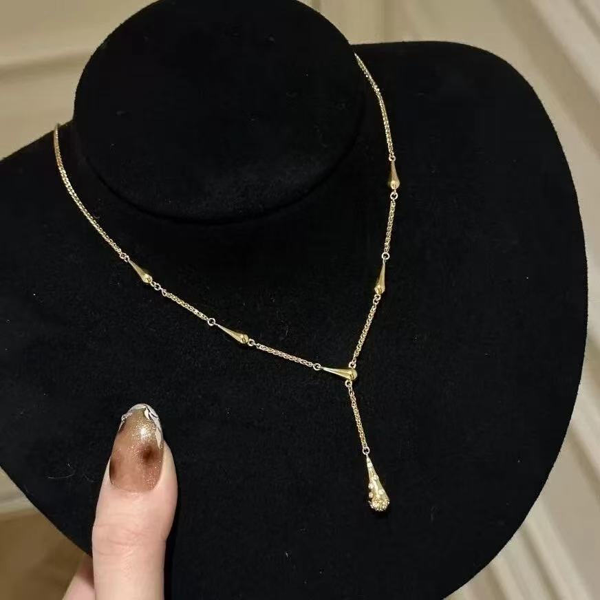 Rachel | 90s Vintage Inspired Teardrop Lariat Necklace