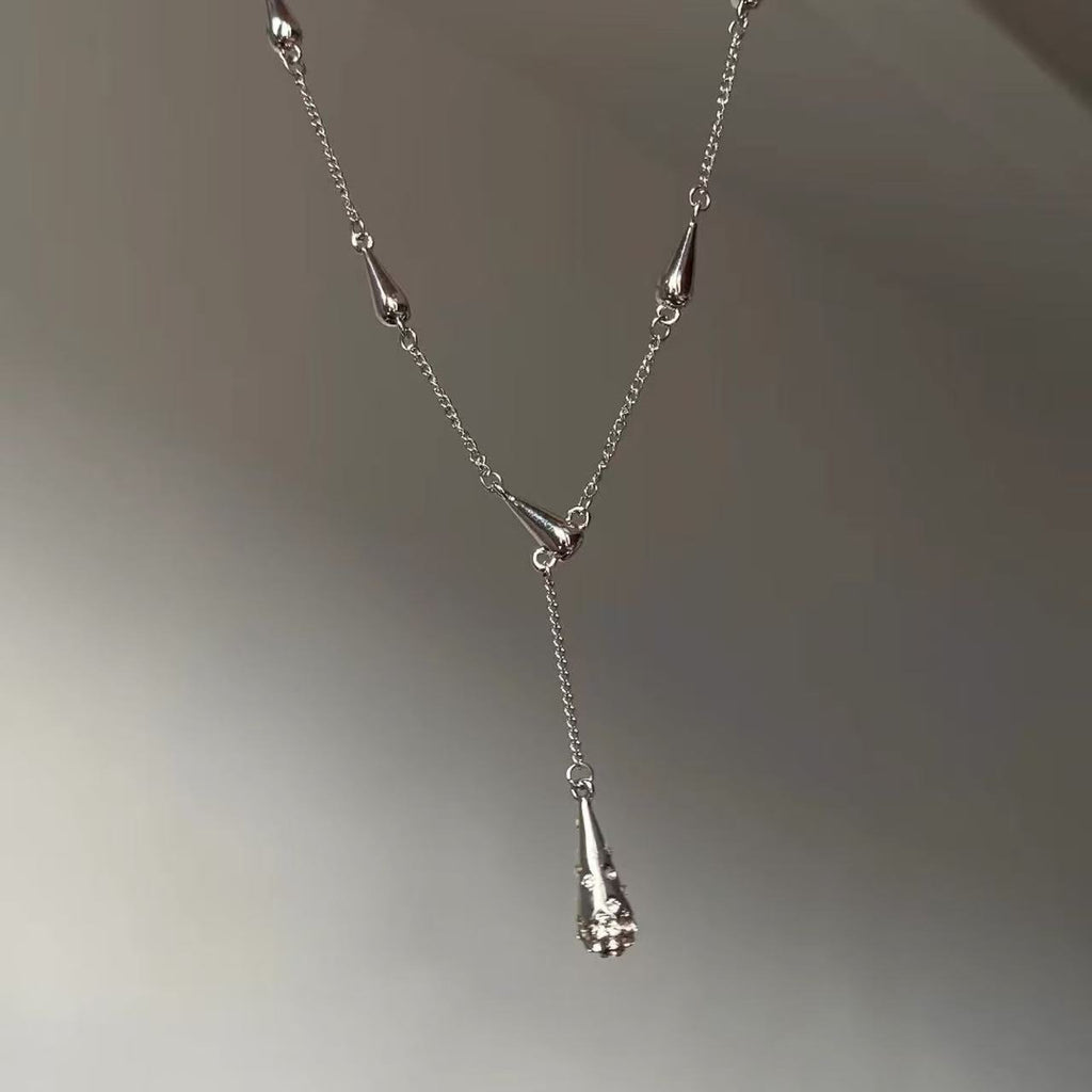 Rachel | 90s Vintage Inspired Teardrop Lariat Necklace